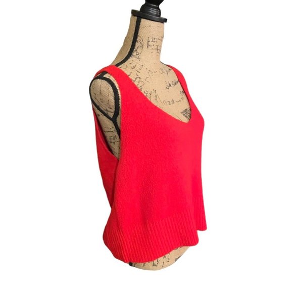 A New Day Sweater Crop Tank‎ - Picture 3 of 6